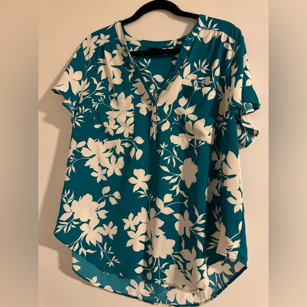 Torrid Floral Hawaiian style shirt
